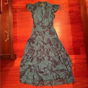 Taylor Blue Swirl Midi Dress